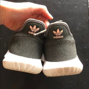ADIDAS TUBULAR SHADOW OLIVE GREEN WOMENS SZ 8.5!